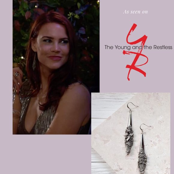 Elegant Silver Drop Earrings - Picture 3 of 3